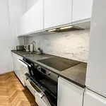 Feworld - Big Living - Center Klagenfurt クラーゲンフルト