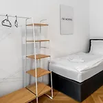 Feworld - Big Living - Center Klagenfurt * クラーゲンフルト
