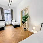 Feworld - Big Living - Center Klagenfurt アパート
