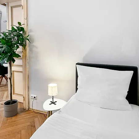 Feworld - Big Living - Center Klagenfurt Apartamento *