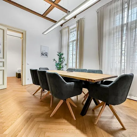 Feworld - Big Living - Center Klagenfurt Klagenfurt am Woerthersee