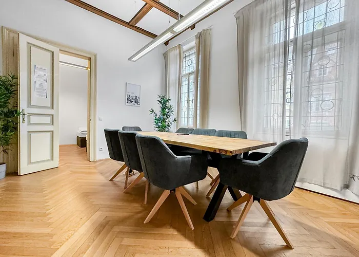 Feworld - Big Living - Center Klagenfurt קלגנפורט